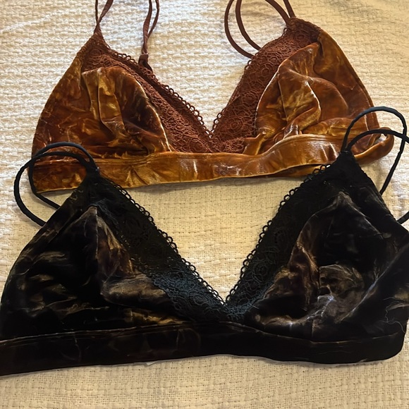 2 velour triangle bralettes. Xhilaration brand. Size XL. - Picture 6 of 6